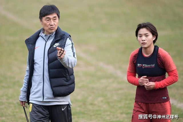 前裁判评论阿尔特塔离场次数，认为其言辞厚颜无耻
